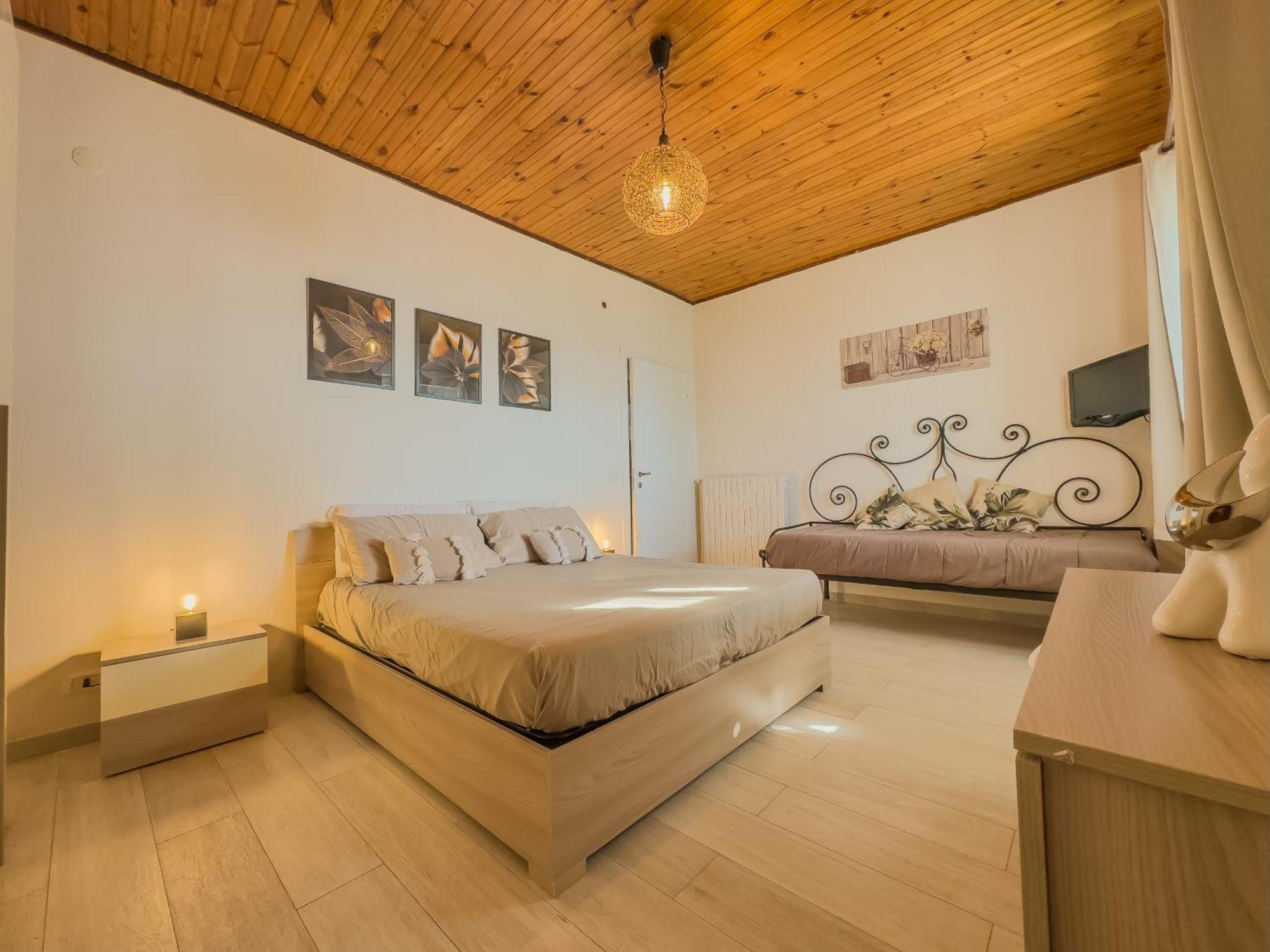Athena Sea Front Apartment, Parking & Pool Lago Patria Bagian luar foto